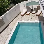 Prázdninový dům Unit_type_terraced_house With Pool 55425 Grižane